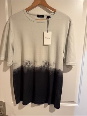Men’s theory top